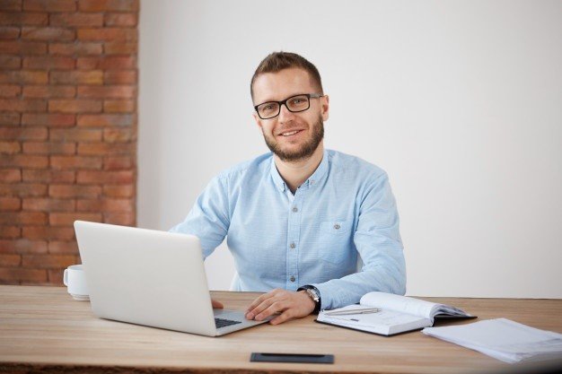 quais-profissionais-trabalham-em-coworking